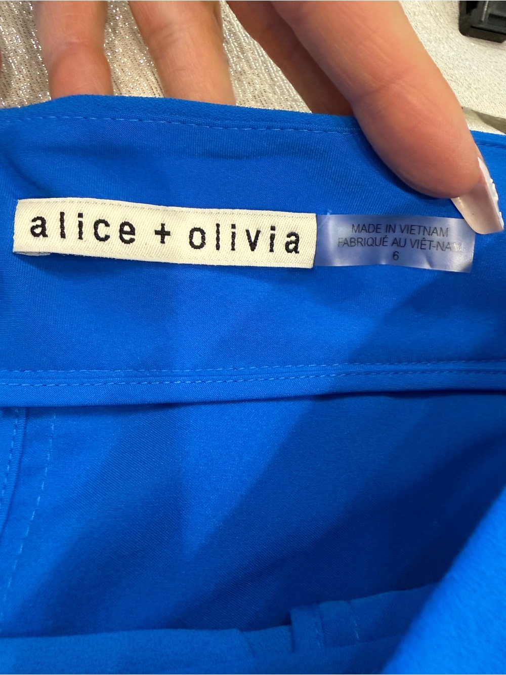 Alice + Olivia Cobalt Blue High-Waist Tailored Shorts size 6 - Picture 4 of 9